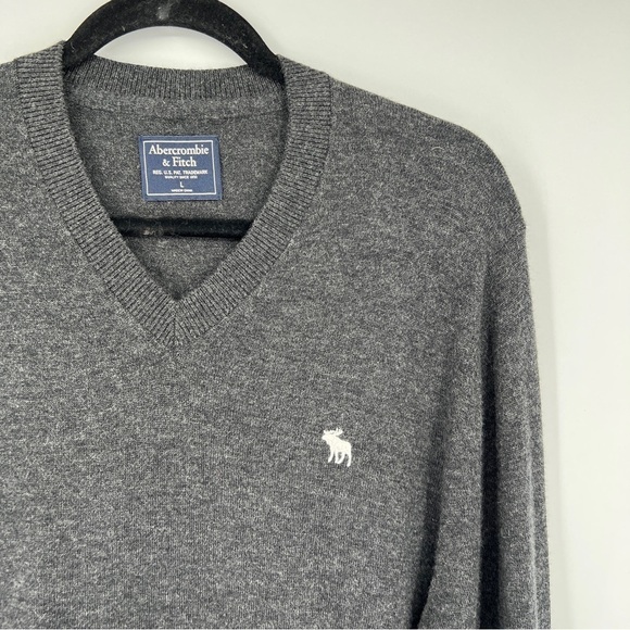Abercrombie & Fitch V neck Sweater size Large charcoal Gray wool blend moose Y2K - Picture 1 of 11